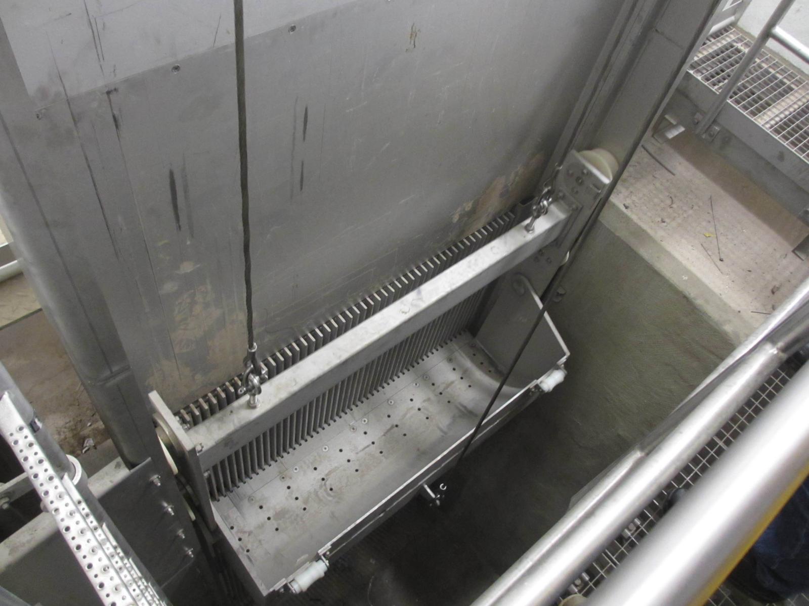 鋼絲繩牽引式格柵除污機(jī)