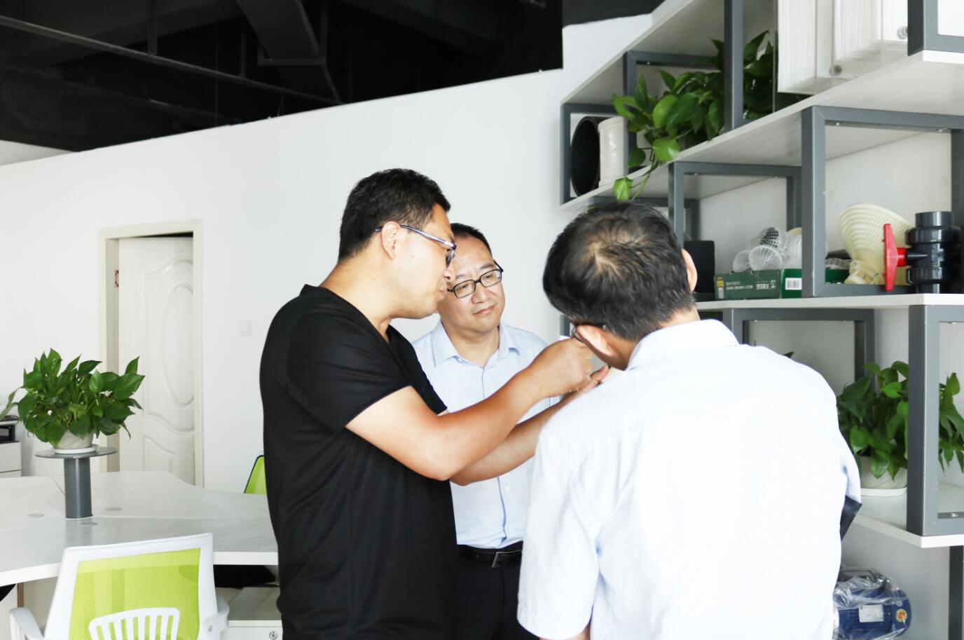 重慶市大渡口區領導蒞臨公司考察指導