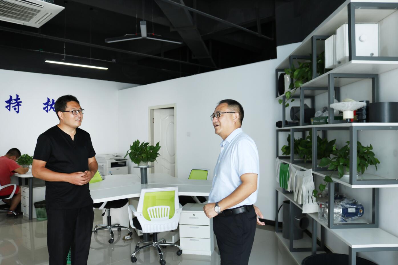 重慶市大渡口區領導蒞臨公司考察指導