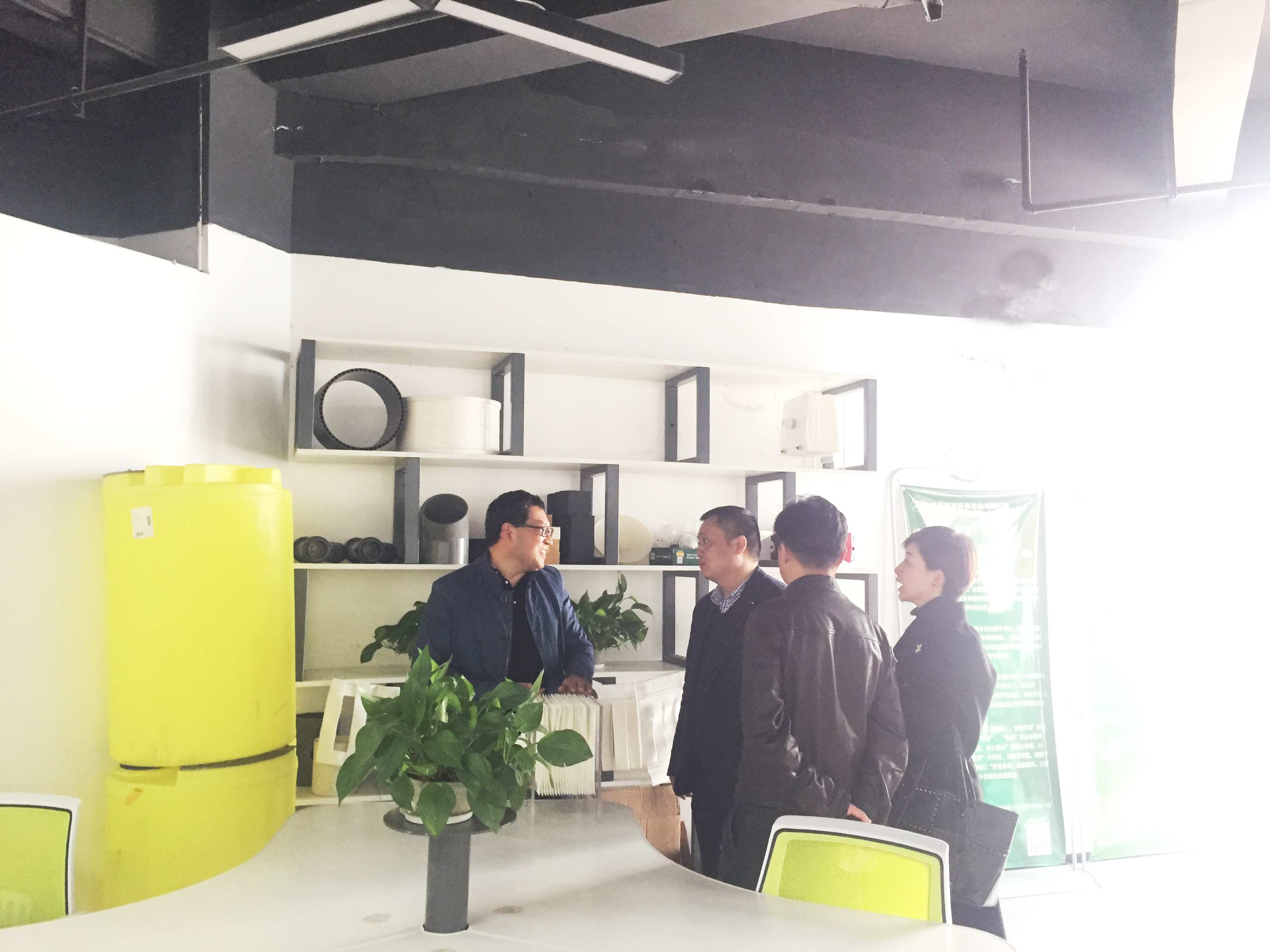 熱烈歡迎成都市生態環境局考察團領導與專家公司進行考察